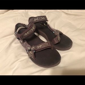 Original Universal Teva